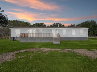 220 Klesel Rd, Schulenburg, TX 78956