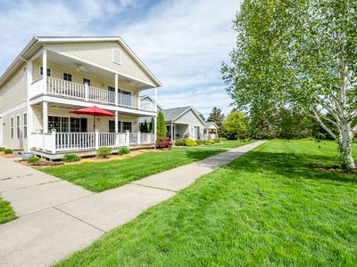 405 Anchors Way, Saint Joseph, MI, 49085