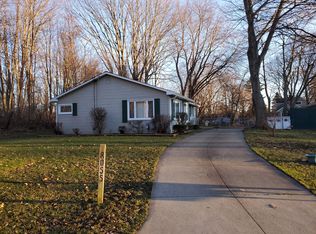 7205 Curtze Dr, Fairview, PA 16415