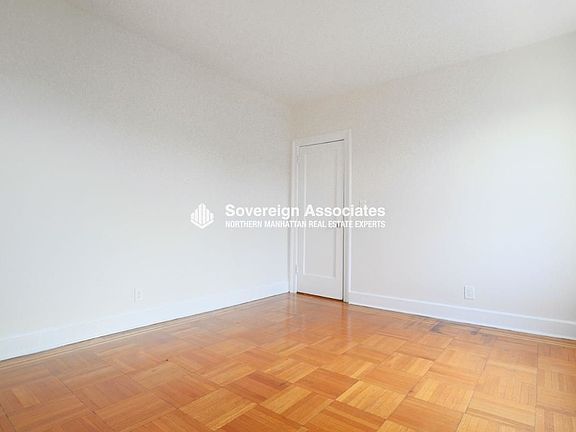 3rd image of 15 Magaw Pl APT 4C
