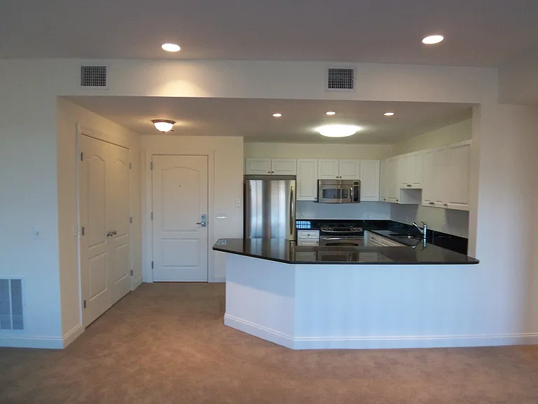 614 Pond St — Photo 8