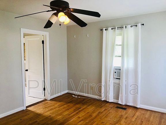 3rd image of 3417 Elliott Ave