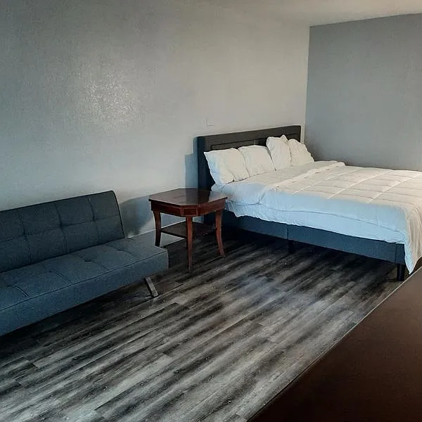 2610 N. Ocean Blvd - 1 — Photo 2