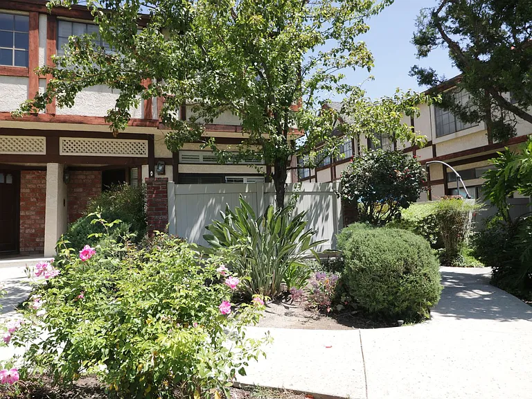 22525 Sherman Way #807 — Photo 1