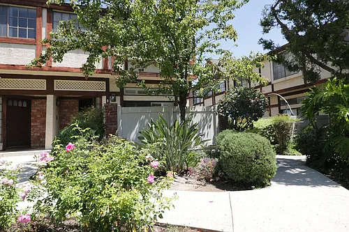 22525 Sherman Way #807 Photo 1