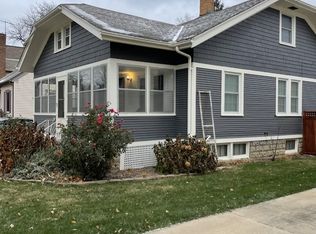 320 S Commonwealth Ave, Aurora, IL 60506