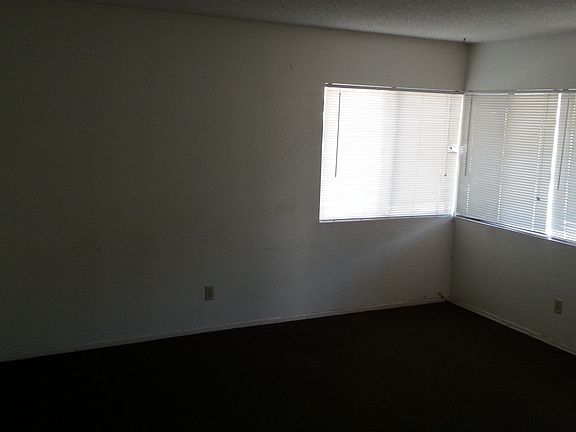 4th image of 509 W Limited St APT D