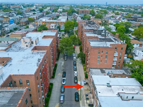 2391 East 3rd Street image 32 of 33