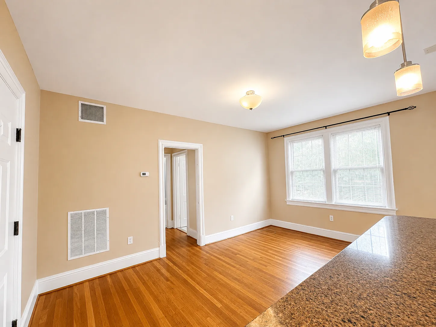 1 bed, 534 sqft, $2,100 — Photo 4