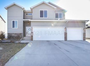 3021 1st St E, West Fargo, ND 58078