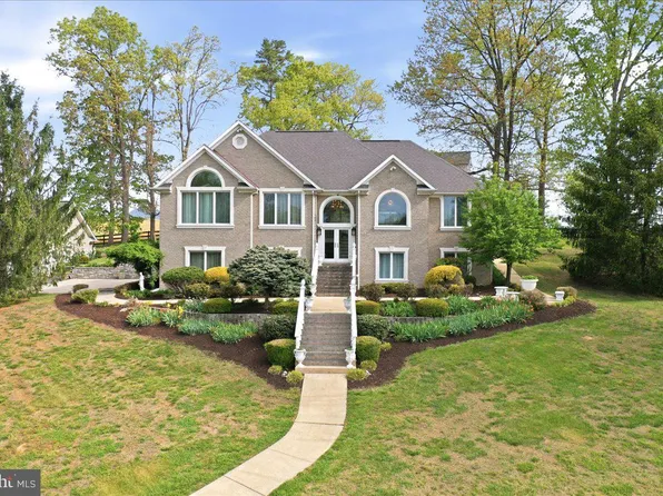 100 Cottage Dr, Luray, VA 22835