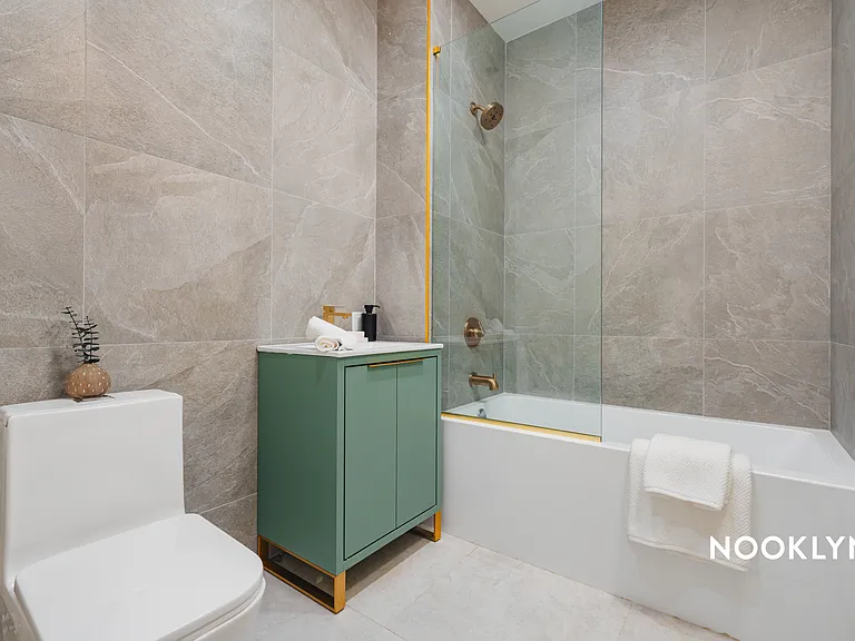 27-16 21st St #1N — Photo 31
