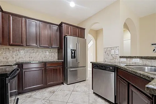 27621 SW 139th Pl #27621 Photo 1