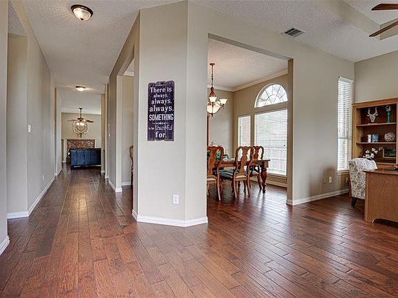 4th image of 9521 Heartstone Ln