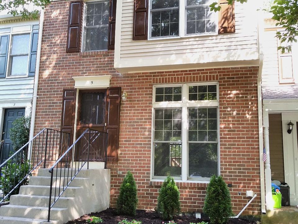 1st image of 5 Forest Landing Ct