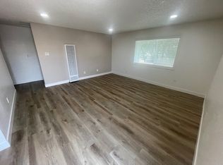 1404 W Stoneridge Ct, Ontario, CA 91762