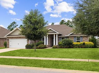 146 Sweet Tea Ln, Freeport, FL 32439