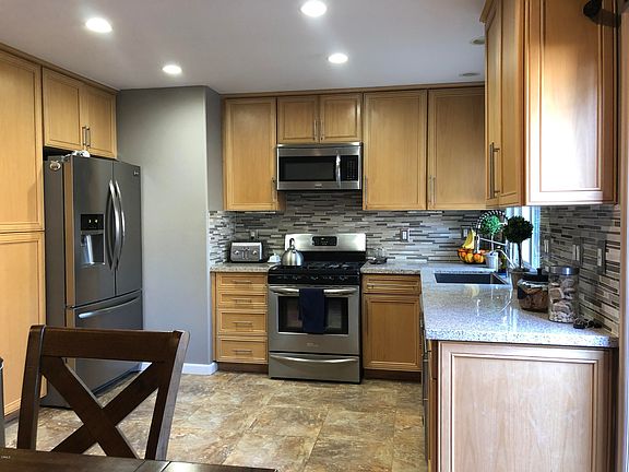 3rd image of 1523 Raccoon Ct