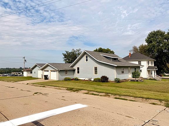 3rd image of 110 Bellevue St