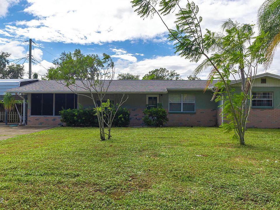 1st image of 4440 Carlysle Ave