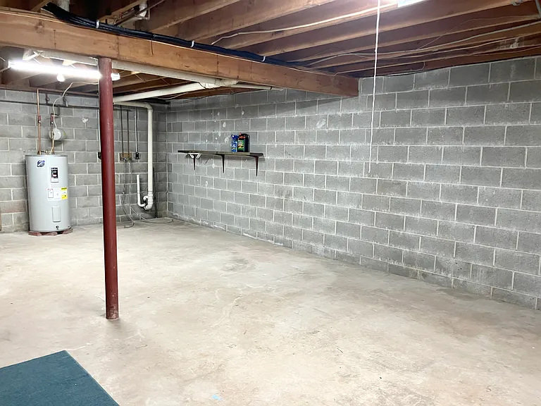 21 Evelyn Ln — Photo 26