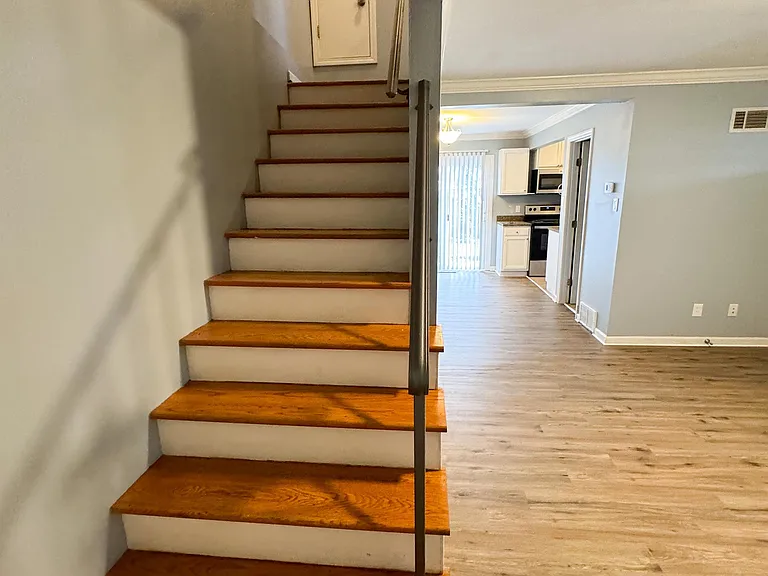 2705 Laclede Station Rd #A — Photo 7