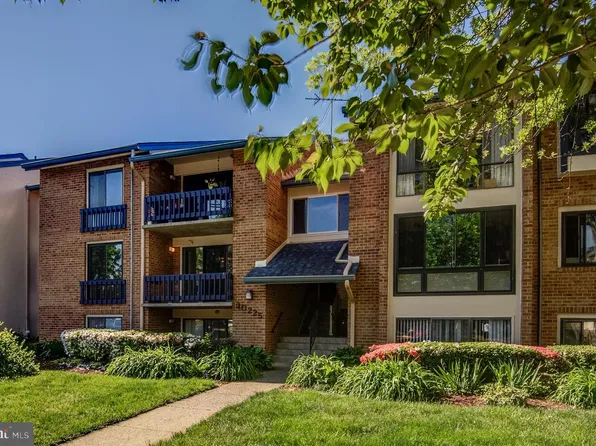 10225 Valentino Dr APT 7224, Oakton, VA 22124