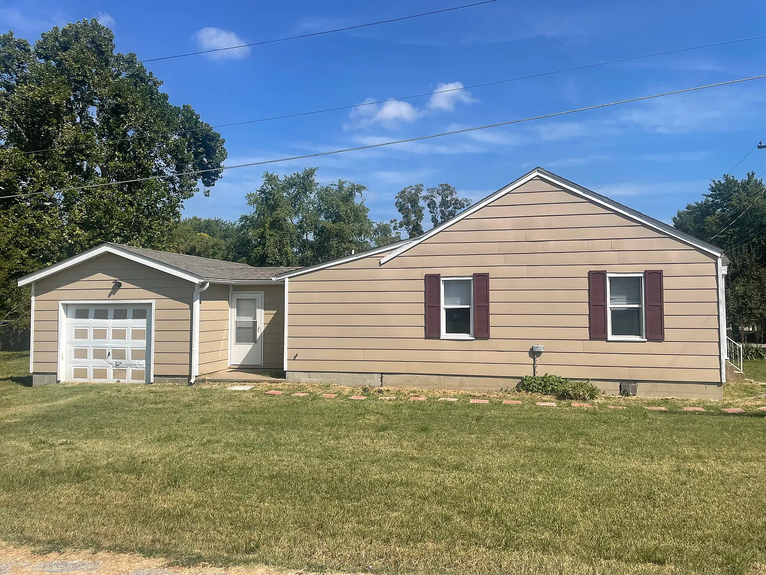 2 bed, 900 sqft, $1,000 — Photo 2
