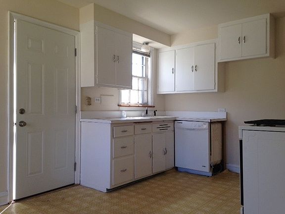 4th image of 5420 N. Oriole Avenue