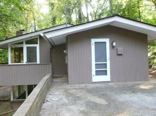 4052 Valencia Rd, Knoxville, TN 37919