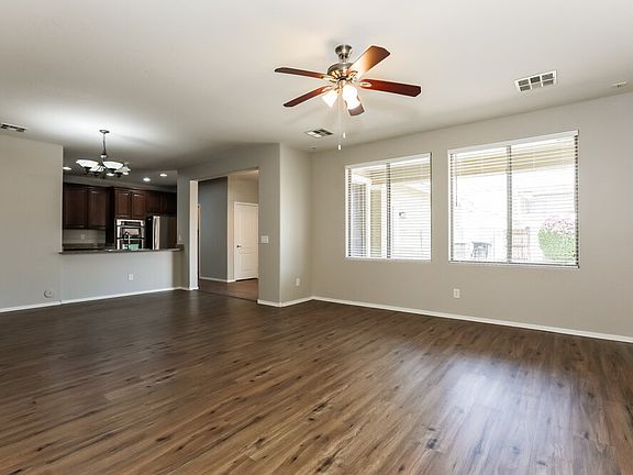 3rd image of 3258 E Ivanhoe St