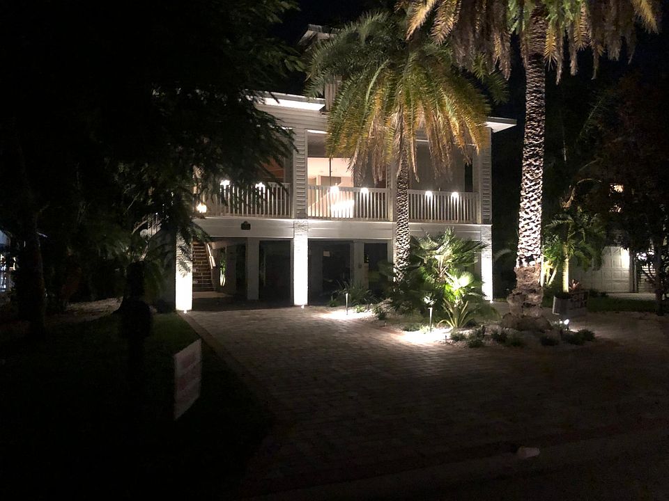1st image of 8 Shore Dr