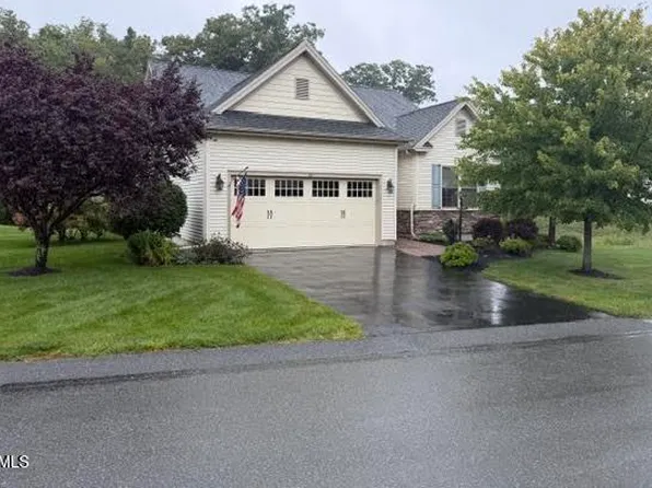 40 Whitney Drive, Mechanicville, NY 12118