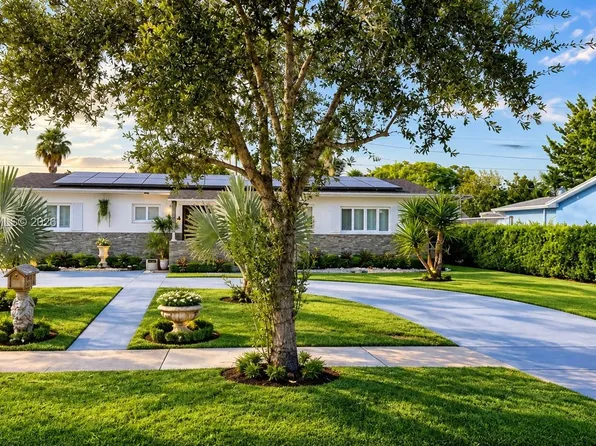 9911 Haitian Dr, Cutler Bay, FL 33189