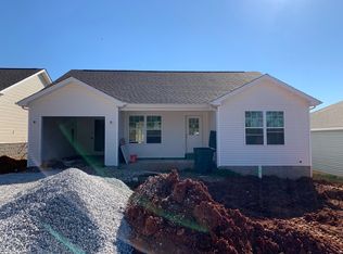 625 Cherry Blossom Rd, Bowling Green, KY 42101