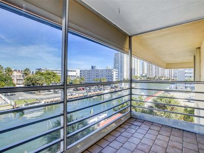 3849 NE 169th St APT 412, North Miami Beach, FL, 33160