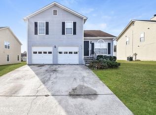 824 Rock Shoals Ct, Atlanta, GA 30349