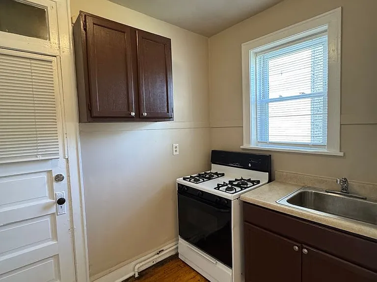 1054 56 S Mason 5934 #44 — Photo 12