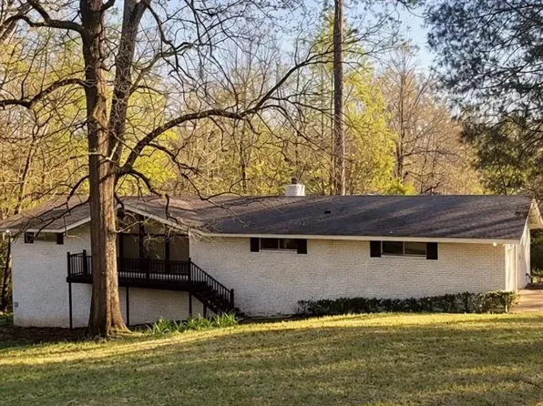 323 Forrest Glen Rd, Columbus, MS 39705