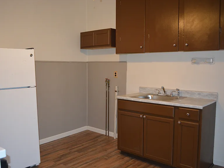 15 Brainard St — Photo 2