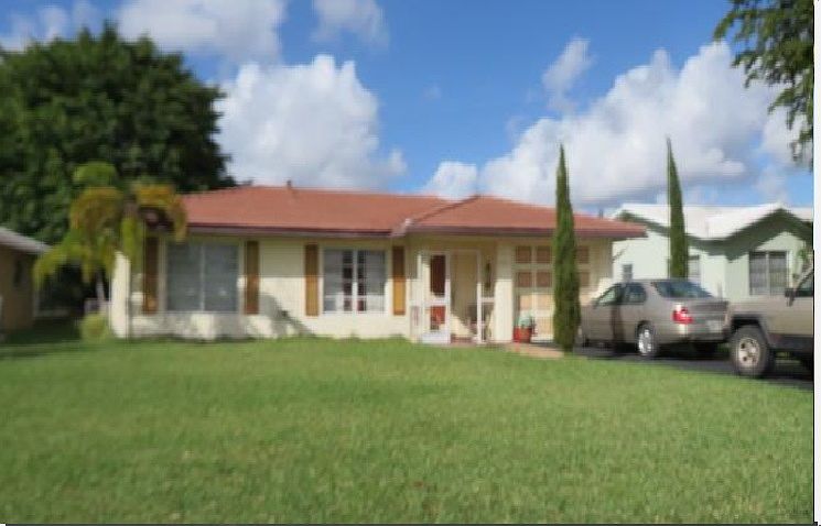 1st image of 8013 NW 105th Ave