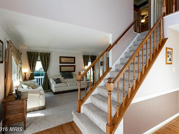 3rd image of 6006 Moss Glen Ct