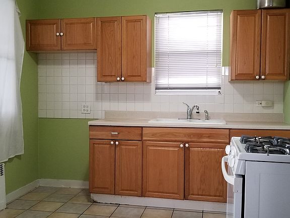 5th image of 1616 S 47th Ct