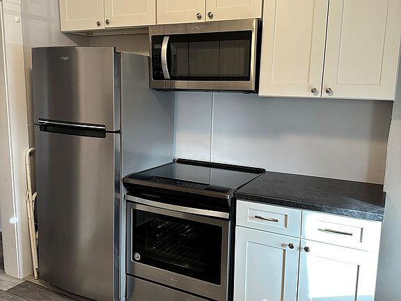 4th image of 791 W Rich St