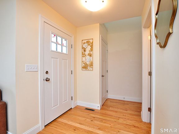 3rd image of 707 Old Village Circle