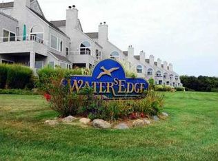 112 Bellevue Ct, Narragansett, RI 02882