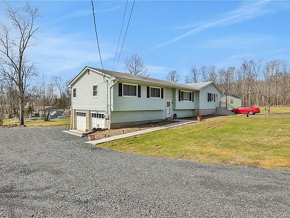 2nd image of 312 Shawangunk Dr