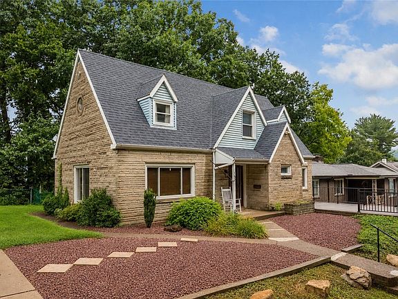 2nd image of 162 Grandview Way