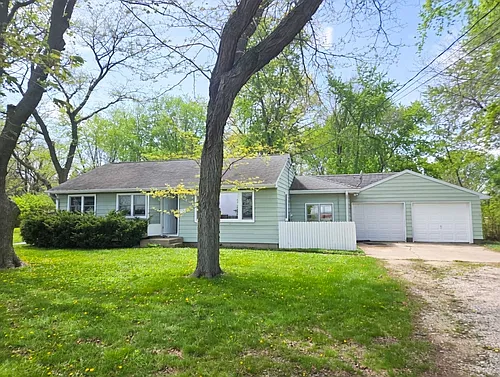 241 N Somonauk Rd Photo 1