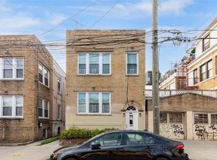 4112 Ithaca St, Flushing, NY 11373